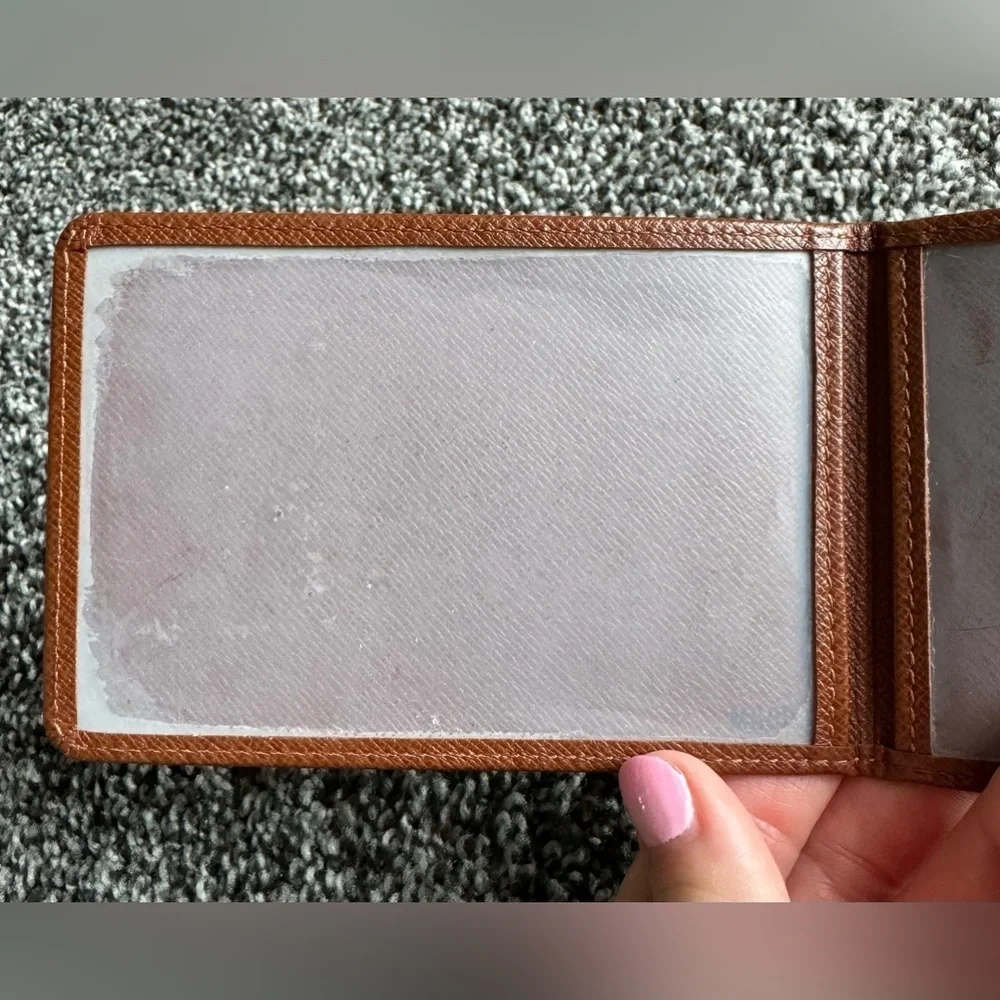 Louis Vuitton Taiga bifold slim card holder
